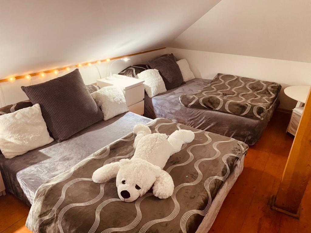 Apartment Neratovice Екстер'єр фото